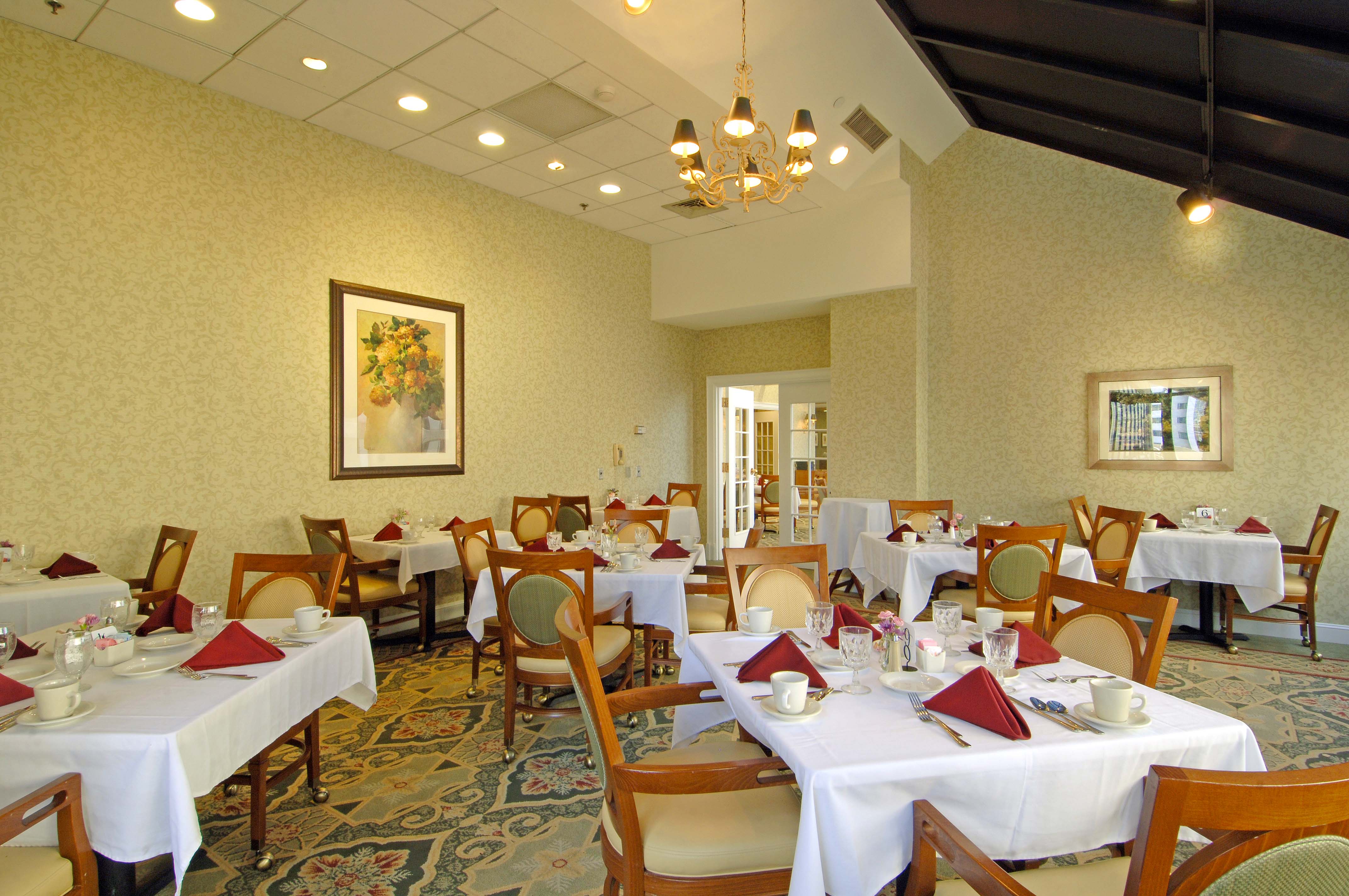 dining room tables, commercial restaurant tables, drop leaf tables, restaurant furniture