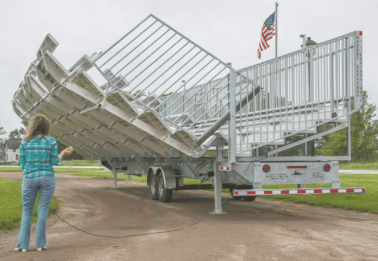 Highway Towable Easy To Set Up Bleachers